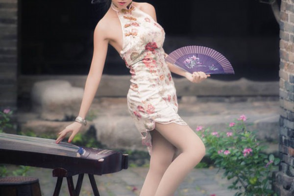 “武汉汉口丝袜按摩，舒适养生新体验！”